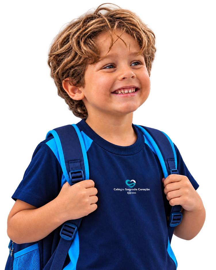 Aluno do Colégio Sagrado com uniforme e mochila
